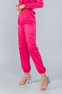 Calca jogger acetinada elastico cos e bolsos laterais