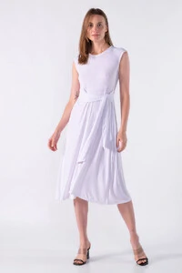 Vestido midi malha canelada com amarracao
