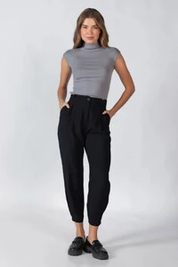Blusa gola alta canelada