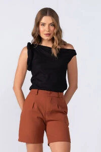 Blusa em algodao detalhe na manga