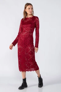 Vestido em renda top e short