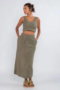 Blusa teddy cropped sem mangas