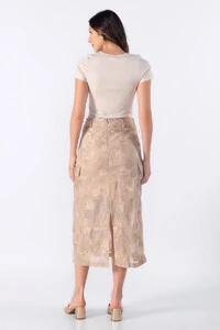 Blusa basica recorte em v no decote