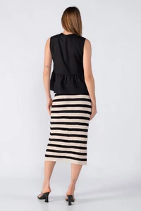 Saia midi tricot listrada