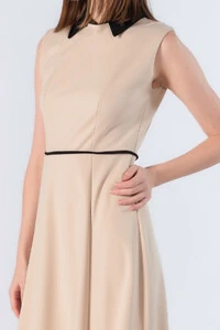 Vestido midi em poliester gola classica
