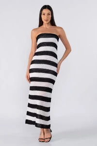 Vestido listrado em tricot tomara que caia
