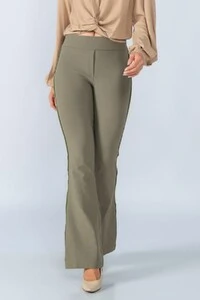 Calca flare lycra detalhe courino lateral