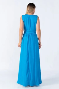 Vestido longo crepe detalhe ombro
