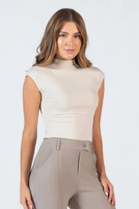 Blusa gola alta canelada