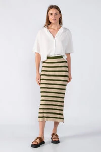 Saia midi tricot listrada