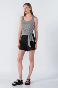 Blusa regata amarracao cintura