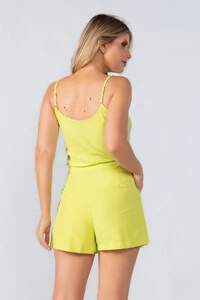 Shorts curto paete com bolsos