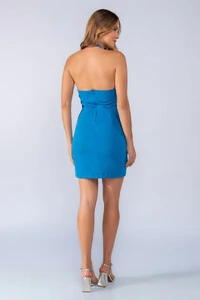 Vestido curto frente unica fivela