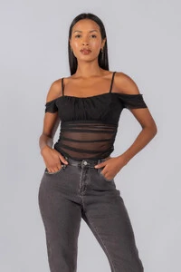 Blusa tule vazada nas costas