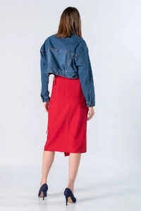 Saia midi em viscose com bolso e faixa