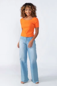 Blusa canelada detralhe costas