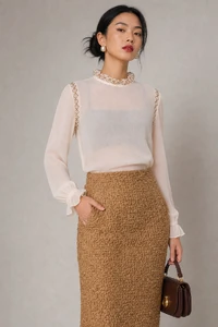 Saia midi enrrugada bolso lateral