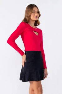 Blusa canelada recorte frontal