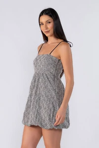 Vestido curto balone