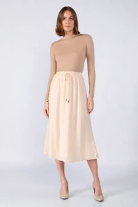 Saia midi em viscose elastico no cos