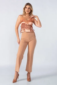 Cropped renda com ajuste