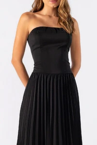 Vestido midi tomara que caia