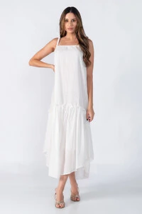 Vestido amplo alongado com babado
