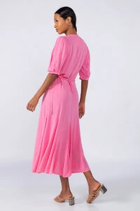 Vestido midi viscose envelope manga curta