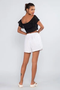 Cropped laise e malha ombro a ombro
