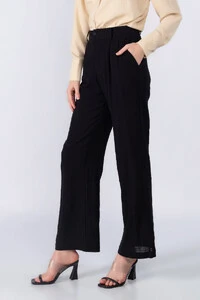 Calca pantalona em linho com pregas