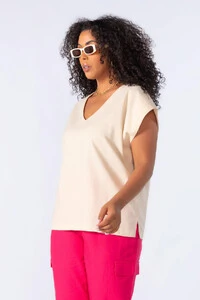 Blusa em linho decote v ampla