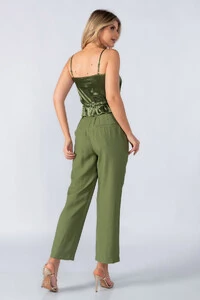 Cropped renda com ajuste