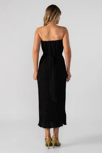 Vestido midi plissado tomara que caia