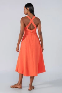 Vestido midi alcas cruzadas