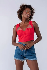 Cropped em linho recorte em tule