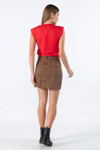 Blusa muscle com detalhes canelado e decote v