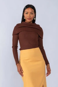 Blusa tricot gola ampla manga longa