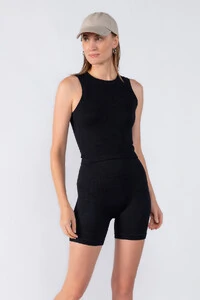 Conjunto cropped e short
