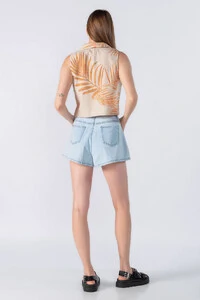 Blusa curta estampada com gola