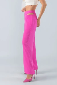 Calca pantalona em crepe recorte cos