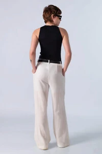 Blusa regata em viscose lisa