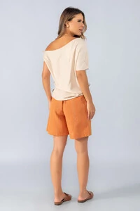 Blusa viscose assimetrica aplicacao em guippir