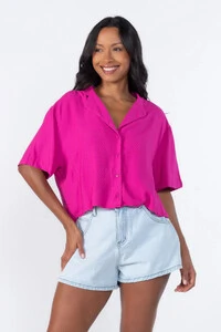 Camisa cropped com botoes