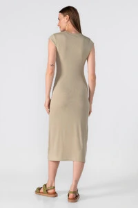 Vestido midi canelado basico