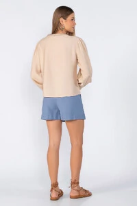 Blusa bata com amarracao no decote