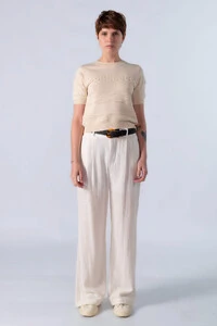 Blusa curta em viscose com texturas