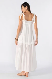 Vestido longo com amarração na alca