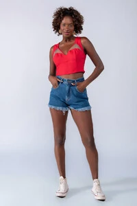 Cropped em linho recorte em tule