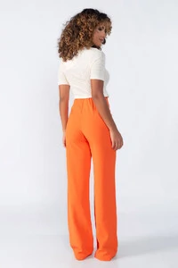 Blusa detalhe furinhos