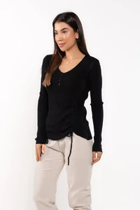 Sueter em viscose com botao e cordao